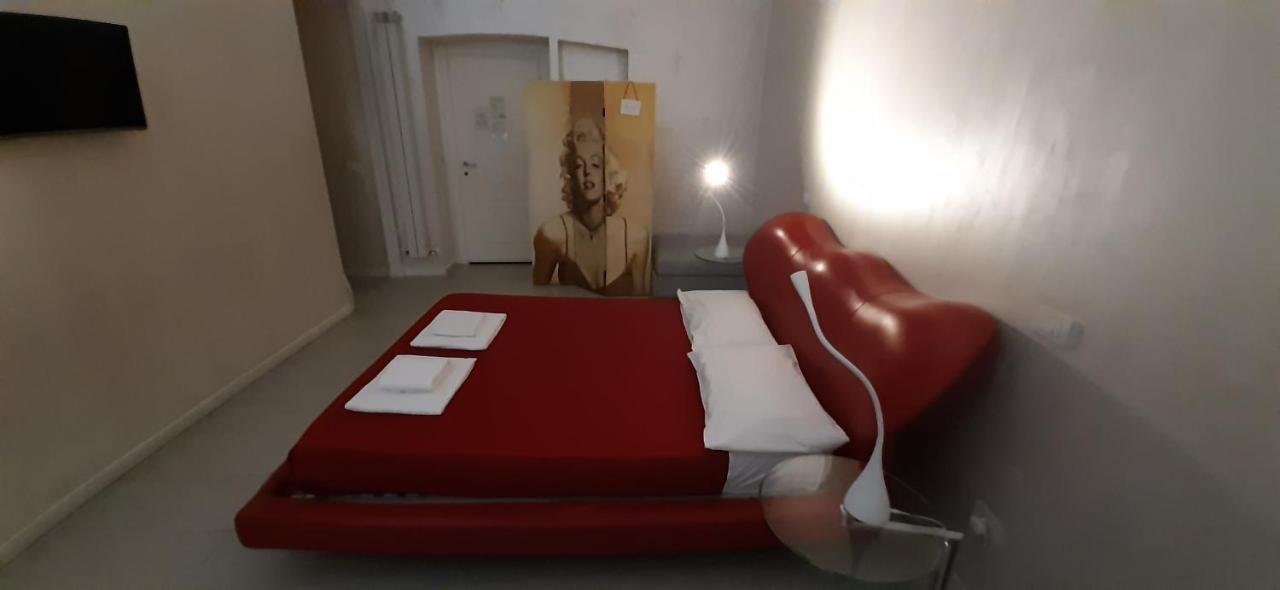 ดับเบิ้ลยูอาร์เอช ตรัสเตเวเร บีแอนด์บี Hotel โรม ภายนอก รูปภาพ
