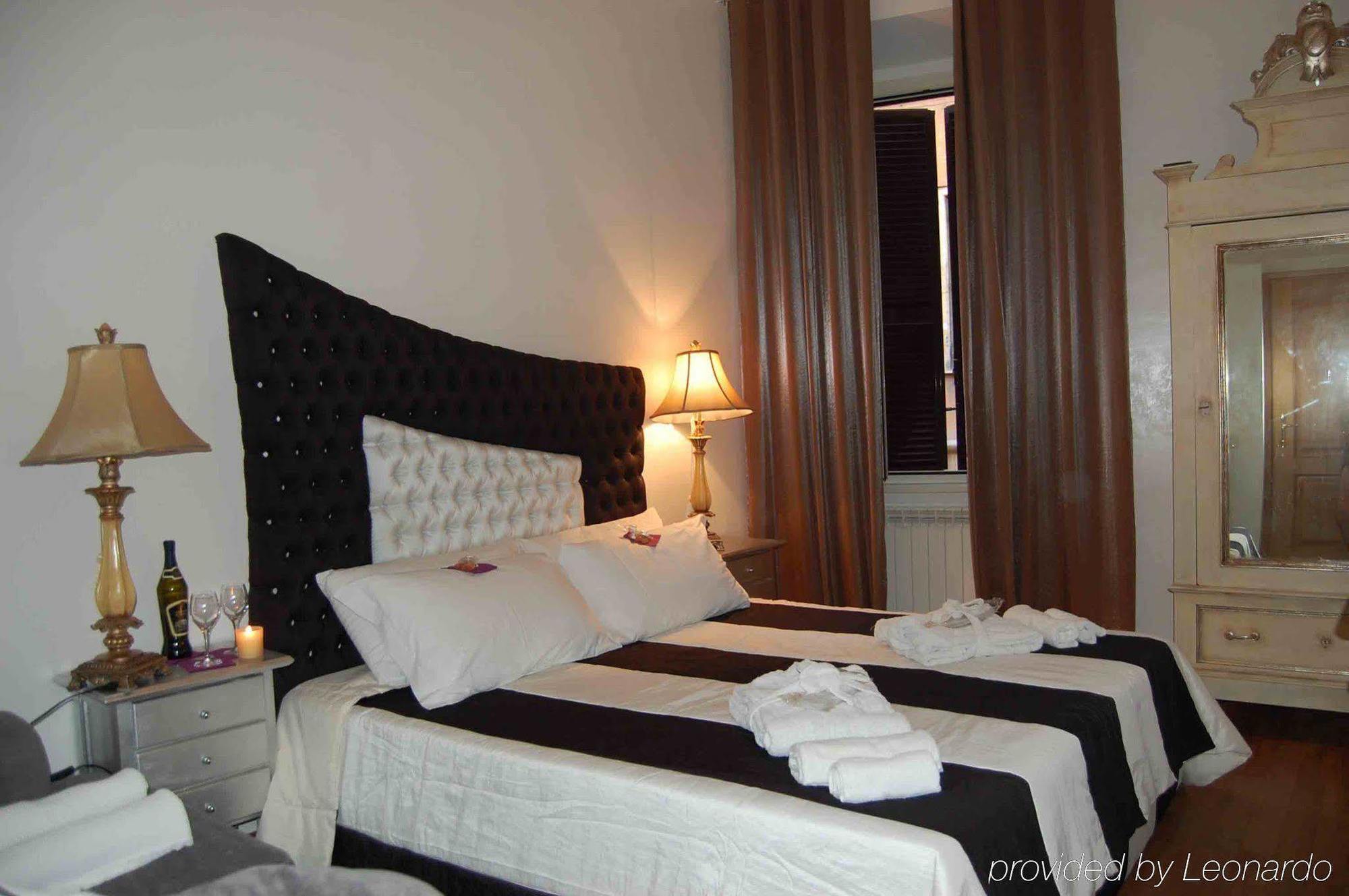 ดับเบิ้ลยูอาร์เอช ตรัสเตเวเร บีแอนด์บี Hotel โรม ภายนอก รูปภาพ